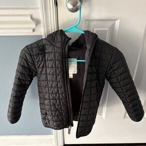 Cat and Jack black hooded puffer jacket - boys XS (4/5)